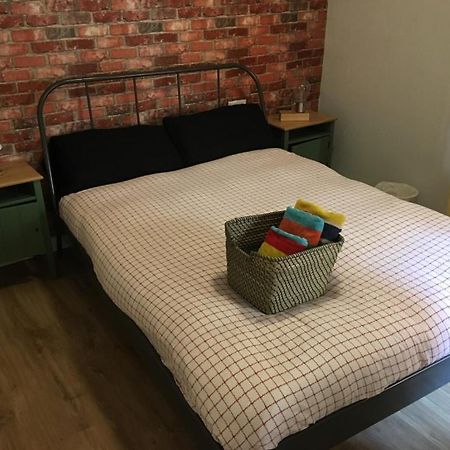 Practical Room: Barcelona-Fira-Airport Оспиталет-де-Льобрегат Экстерьер фото